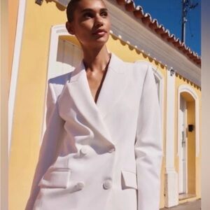 White Double-Breasted Blazer